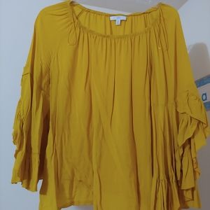 1XL yellow bell sleeve bouse